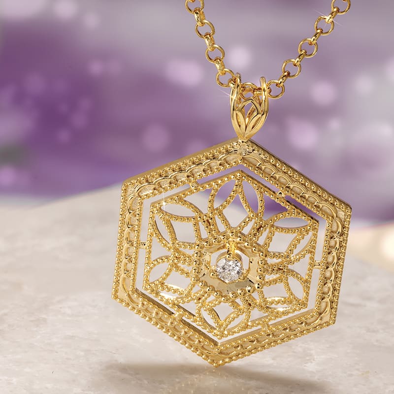 Diamonds and Bows Collection Pendant & Chain